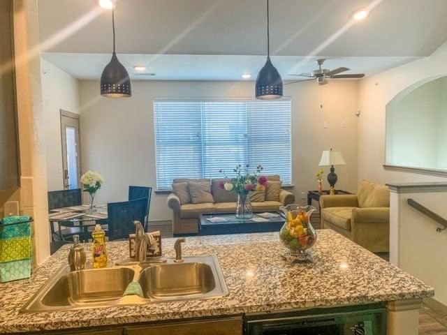 Mariposa Gardens Apartments 